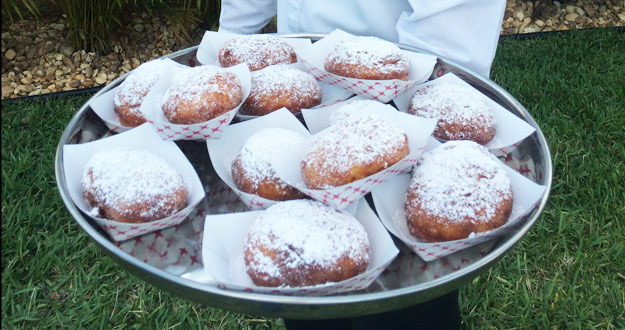 beignets-on-plate